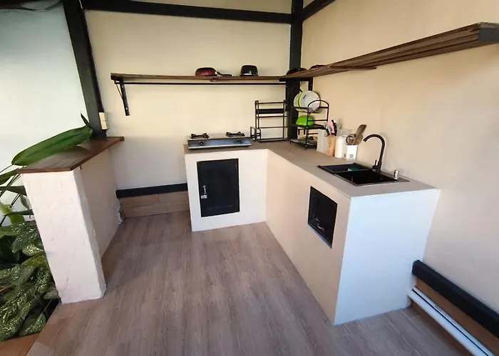 Nomad Tropical Canggu ゲストハウス Dalung (Bali)